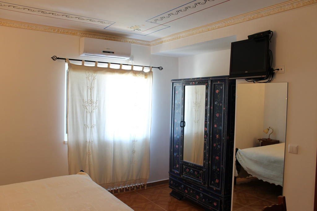 "O Viajante" Low Cost Hotel إيستريموز المظهر الخارجي الصورة